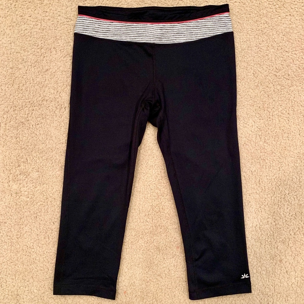 EUC Capri Yoga/Athletic Pants